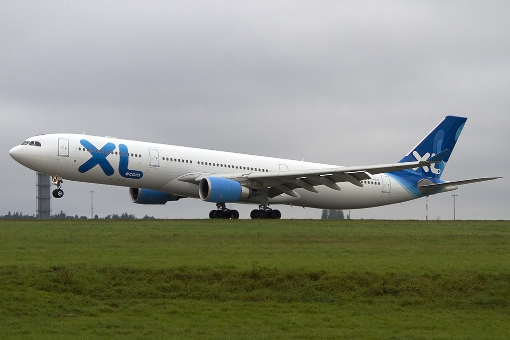 XL Airways, F-HXLF, Airbus, A330-303, 20.10.2013, CDG, Paris, France 




