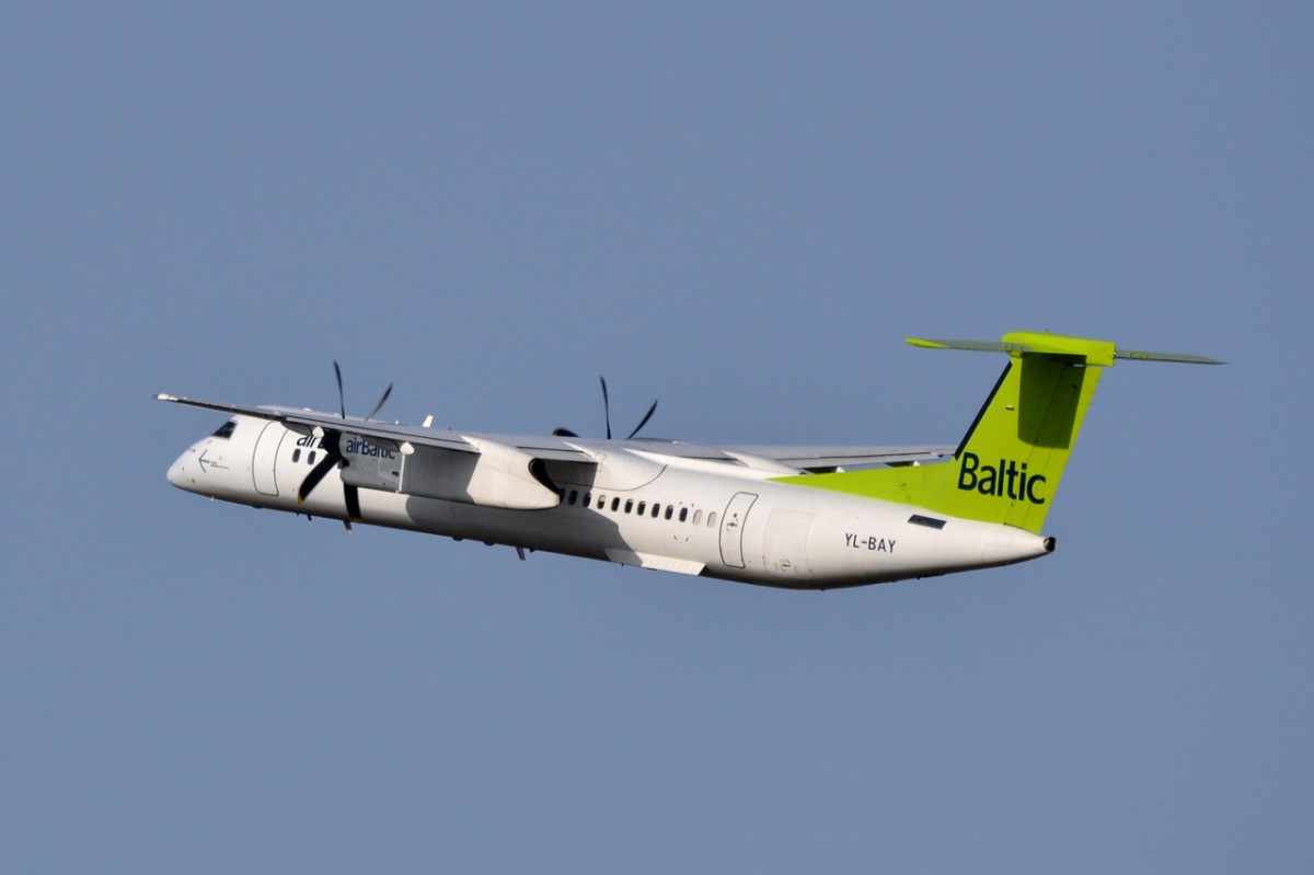 YL-BAY Air Baltic De Havilland Canada DHC-8-402Q Dash 8     18.02.2014
Berlin-Tegel