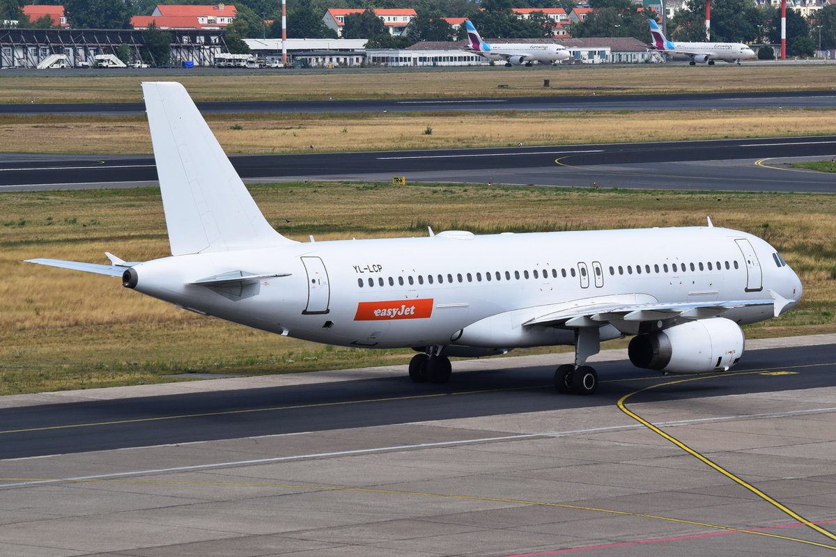 YL-LCP easyJet Airbus A320-232  , TXL , 13.07.2018