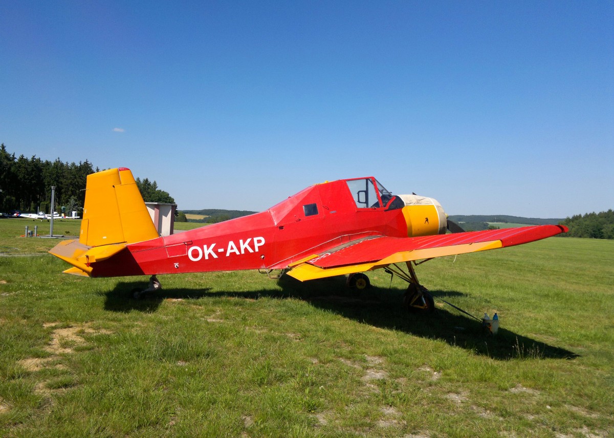 Z.37, OK-AKP in Sportflugplatz Plasy LKPS am 9.6.2014.