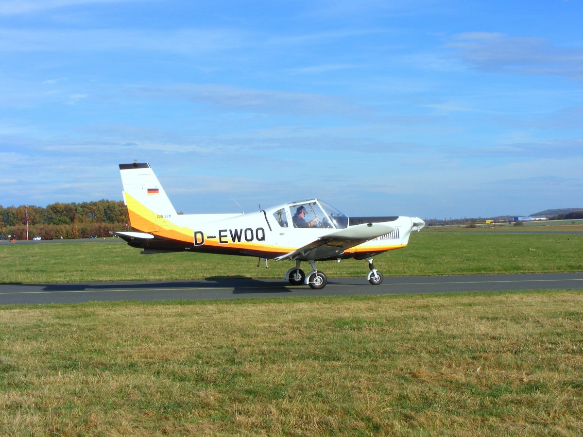 Zlin 42 D-EWOQ (ex.DDR-WOQ),Flugplatz Gera (EDAJ),26.10.2013