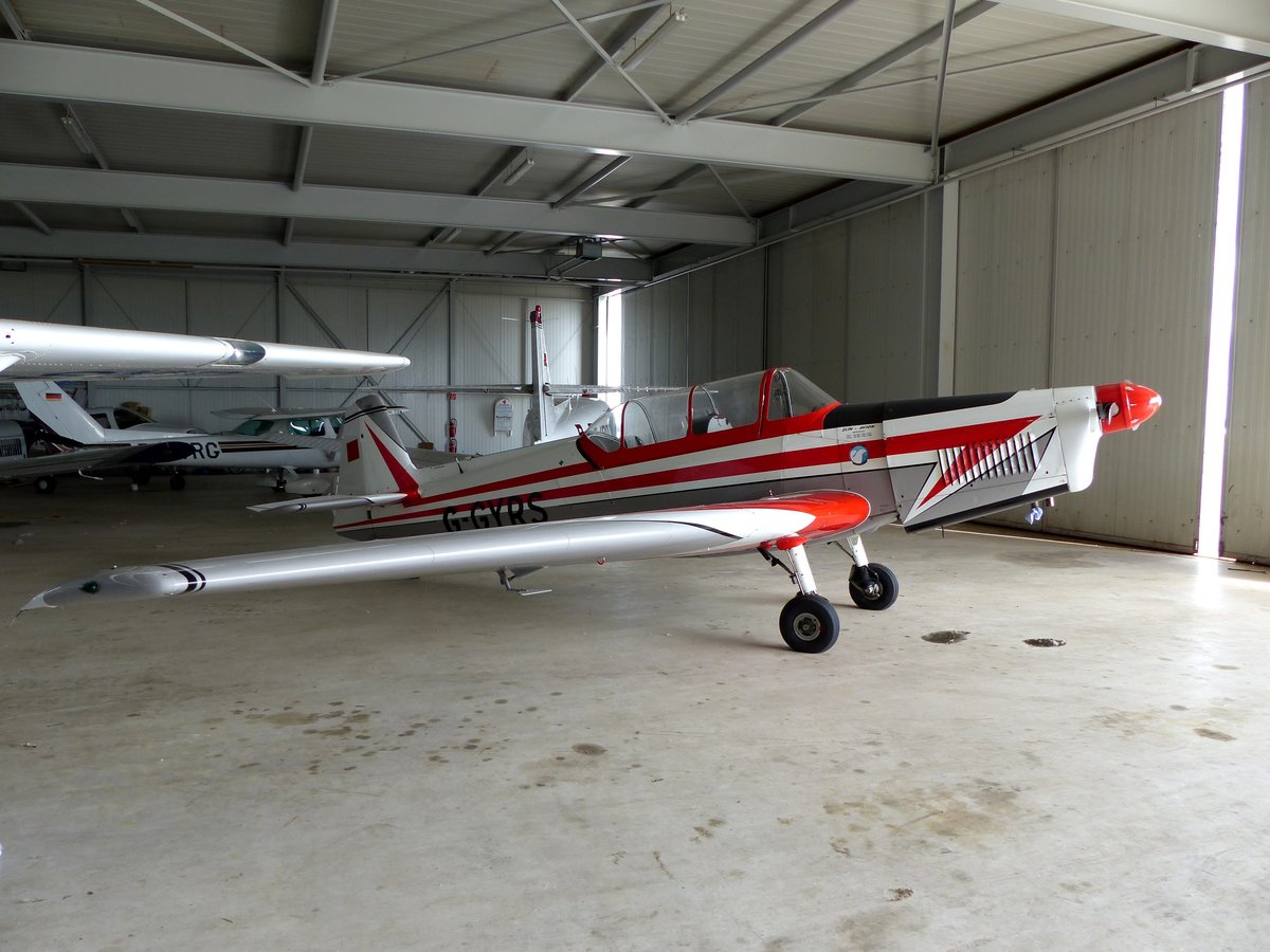 Zlin 526F, G-GYRS, Flugplatz Gera (EDAJ), 19.6.2016