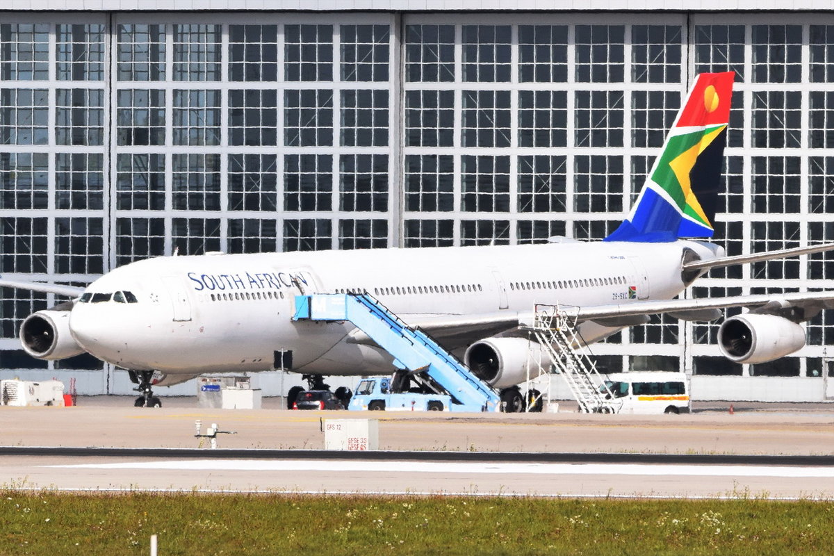 ZS-SXC South African Airways Airbus A340-313  , MUC , 06.10.2017