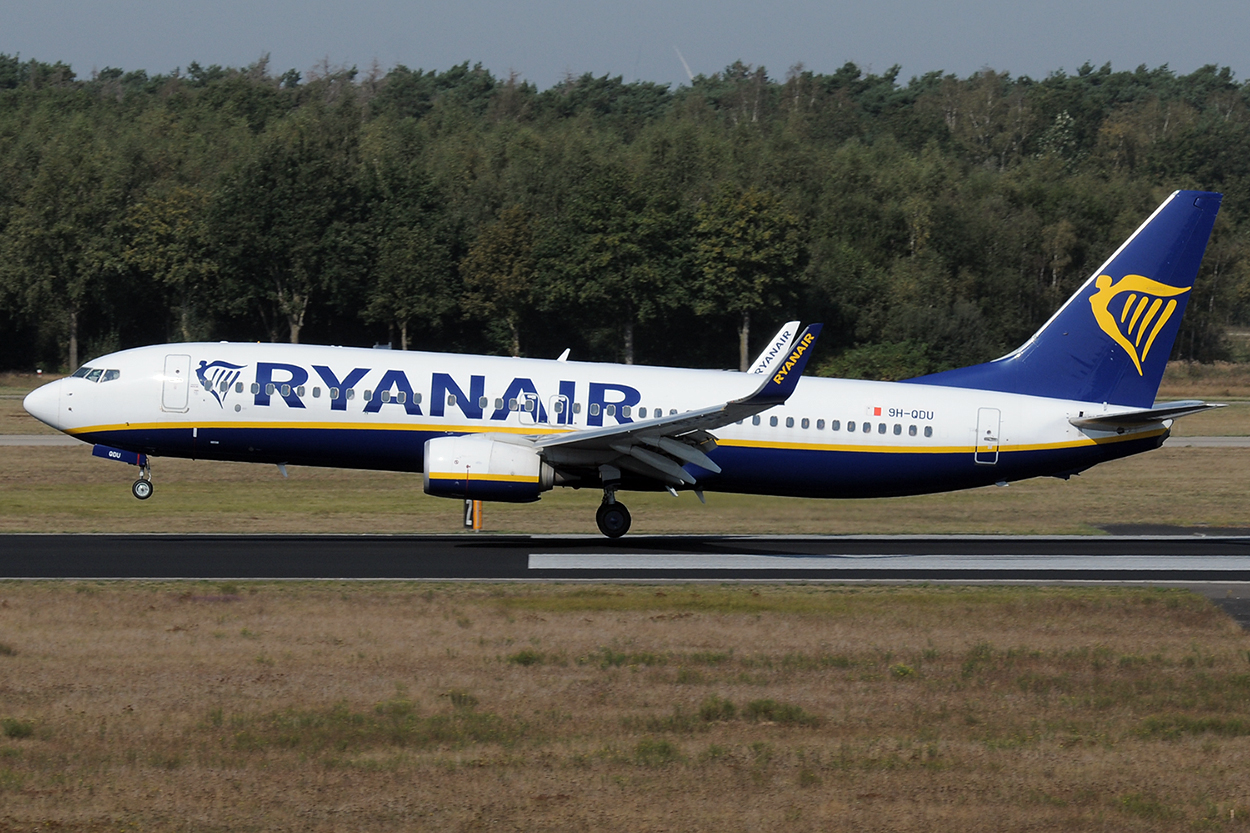 9H-QDU Boeing 737-8AS 15.09.2020