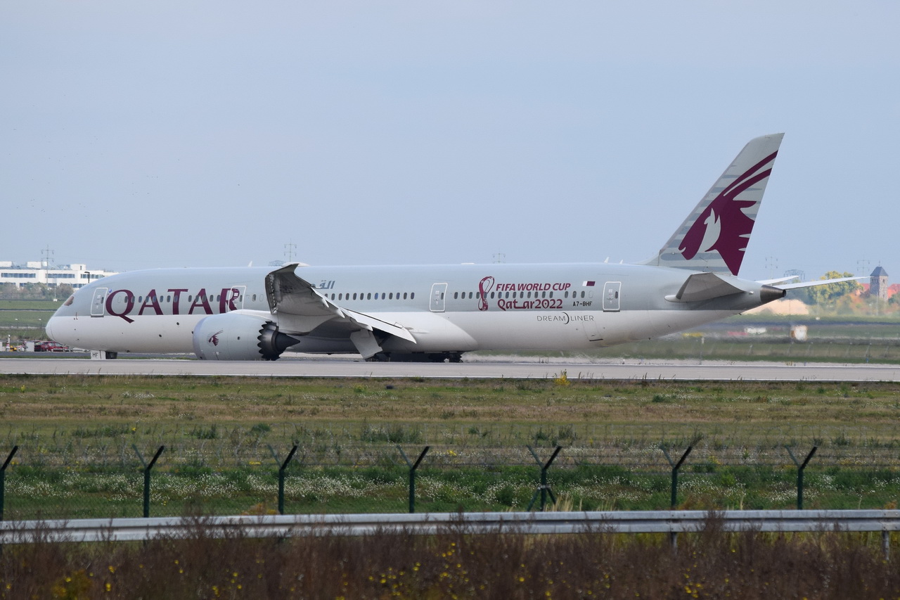 A7-BHF , Qatar Airways , Boeing 787-9 Dreamliner , Berlin-Brandenburg  Willy Brandt  , BER , 15.10.2022 ,