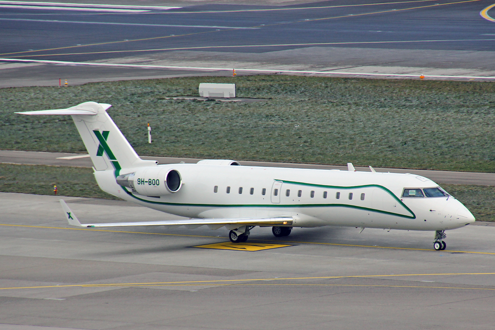Air X Charter, 9H-BOO, Bombardier Challenger 850, msn: 8051, 20.Januar 2023, ZRH Zürich, Switzerland.