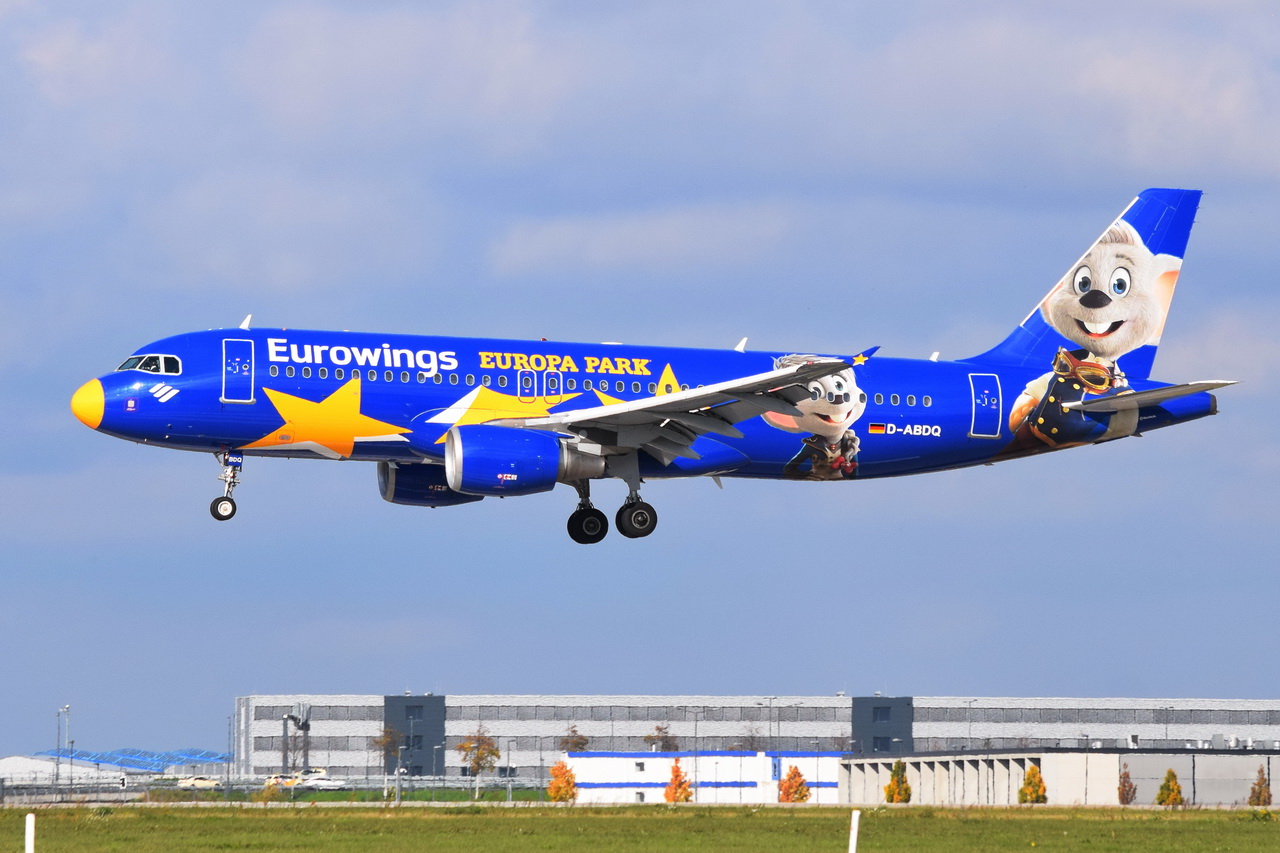 D-ABDQ , Eurowings , Airbus A320-214 , 15.10.2022 , Berlin-Brandenburg  Willy Brandt  , BER , 