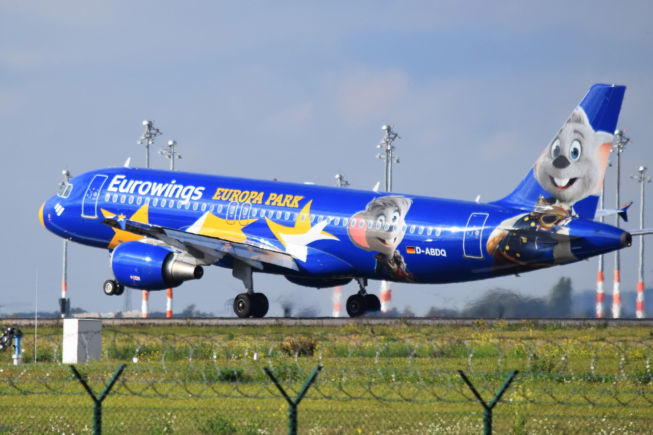 D-ABDQ , Eurowings , Airbus A320-214 , 15.10.2022 , Berlin-Brandenburg  Willy Brandt  , BER , 