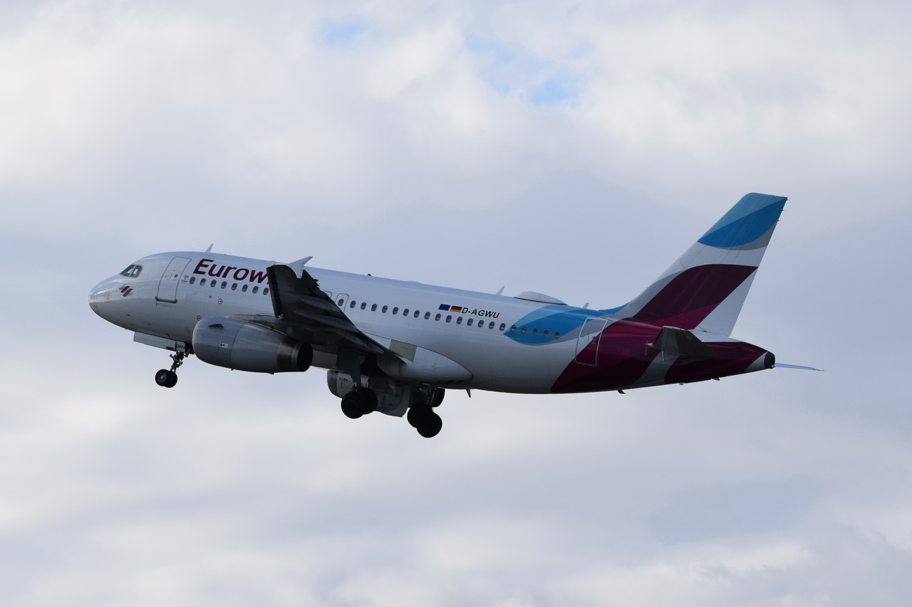 D-AGWU , Eurowings , Airbus A319-132 , Berlin-Brandenburg  Willy Brandt  , BER , 16.09.2022 ,