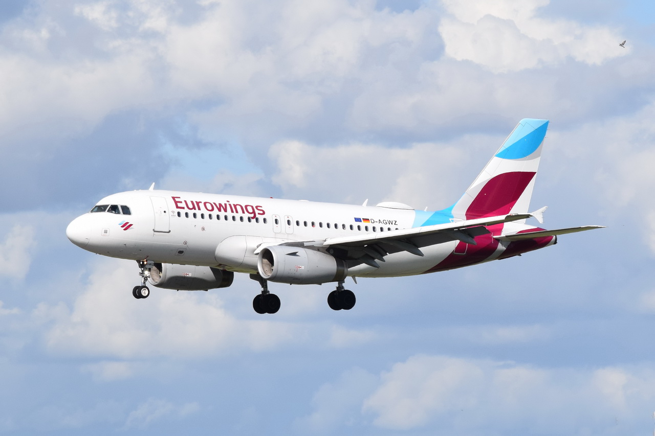 D-AGWZ , Eurowings , Airbus A319-132 , Berlin-Brandenburg  Willy Brandt  , BER , 16.09.2022 ,