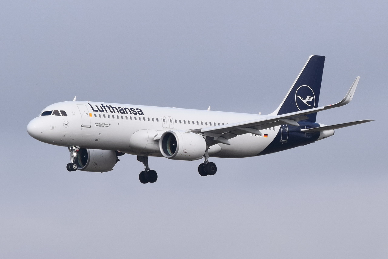 D-AINN , Lufthansa , Airbus A320-271N  Lahr/Schwarzwald  , 10.03.2023 , Berlin-Brandenburg  Willy Brandt  , BER , 