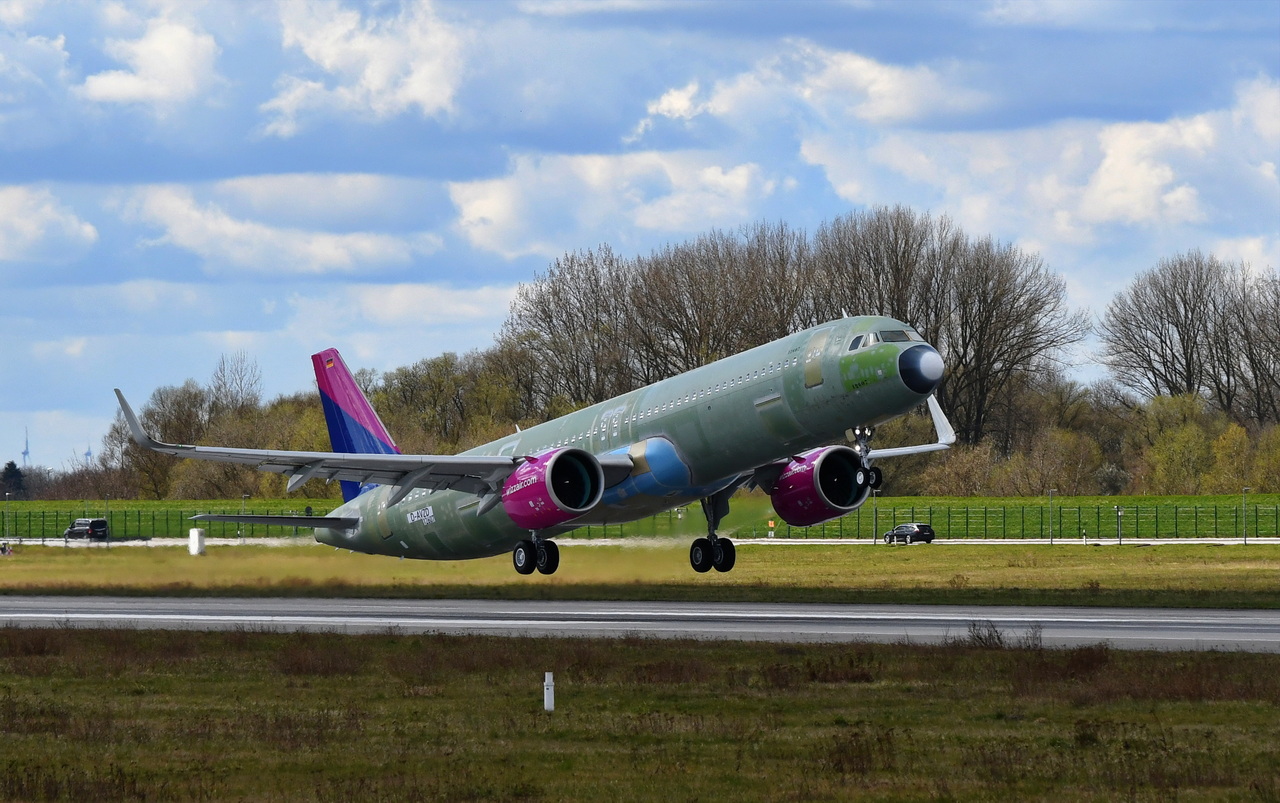 D-AVZD , Wizz Air Malta , Airbus A321-271NX , 31.03.2025 , Hamburg-Finkenwerder