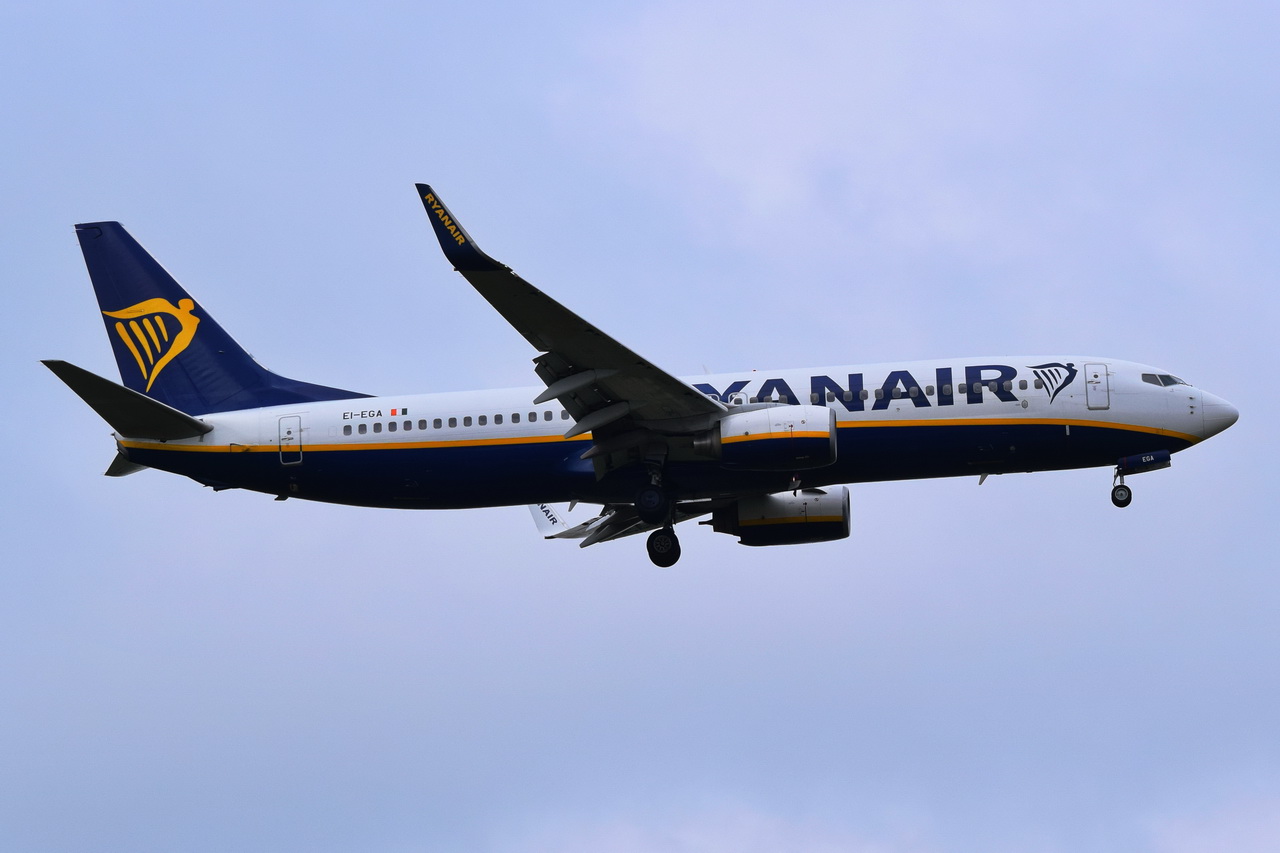 EI-EGA , Ryanair , Boeing 737-8AS(WL) , Berlin-Brandenburg  Willy Brandt  , BER , 20.04.2023 