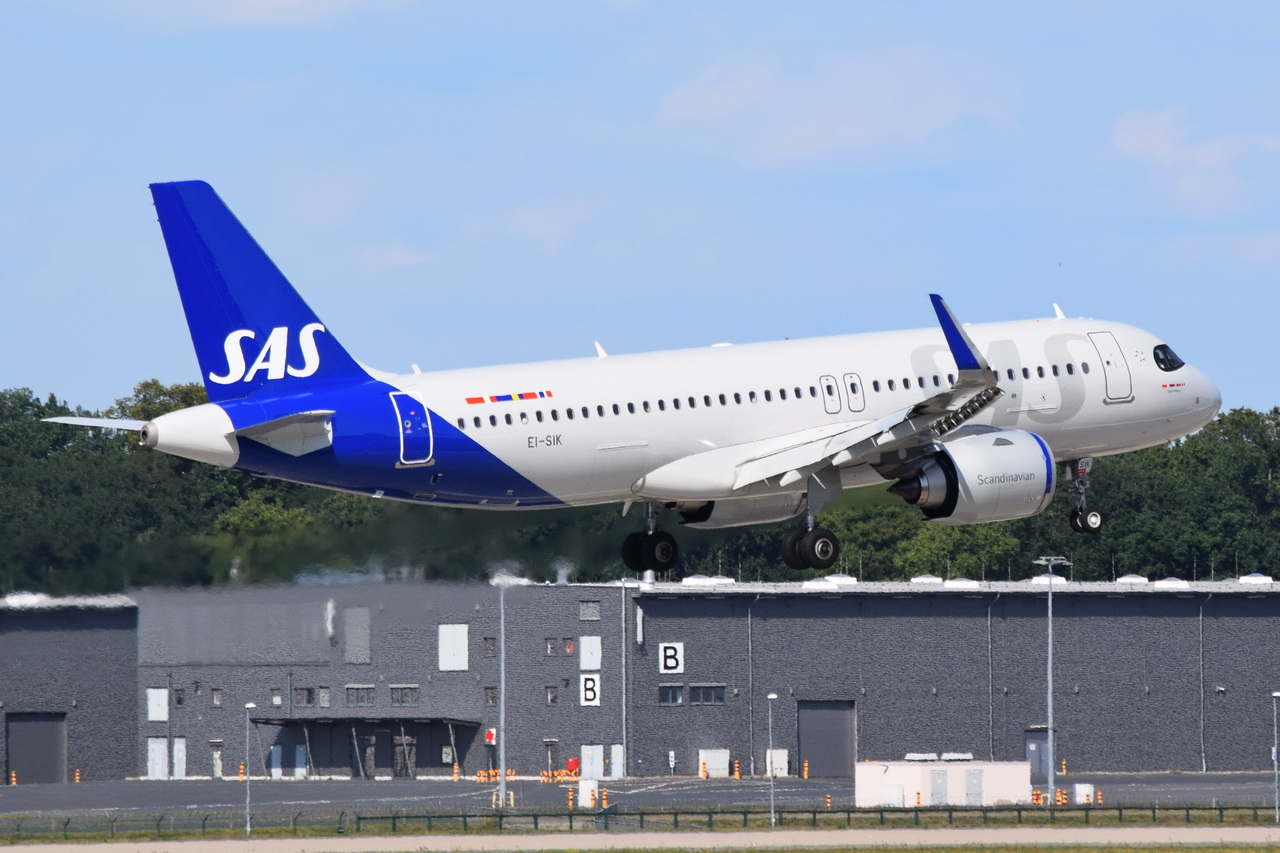EI-SIK , SAS Connect , Airbus A320-251N , 04.09.2022 , Berlin-Brandenburg  Willy Brandt  , BER , 