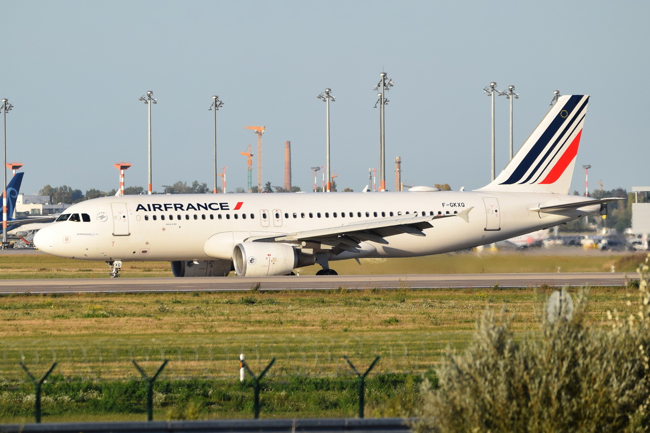 F-GKXQ , Air France , Airbus A320-214 , Berlin-Brandenburg  Willy Brandt  , BER , 07.10.2022 ,