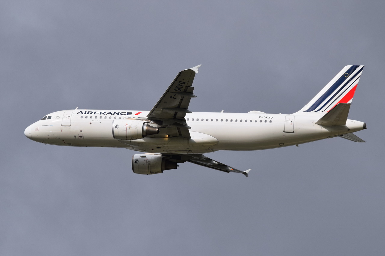 F-GKXQ , Air France , Airbus A320-214 , Berlin-Brandenburg  Willy Brandt  , BER , 19.10.2022 ,