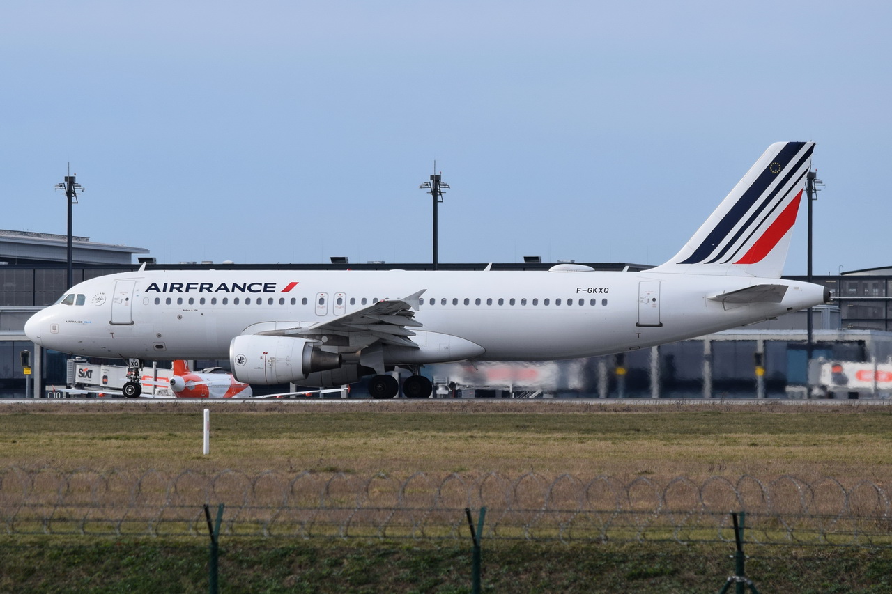 F-GKXQ , Air France , Airbus A320-214 , Berlin-Brandenburg  Willy Brandt  , BER , 17.03.2023 ,