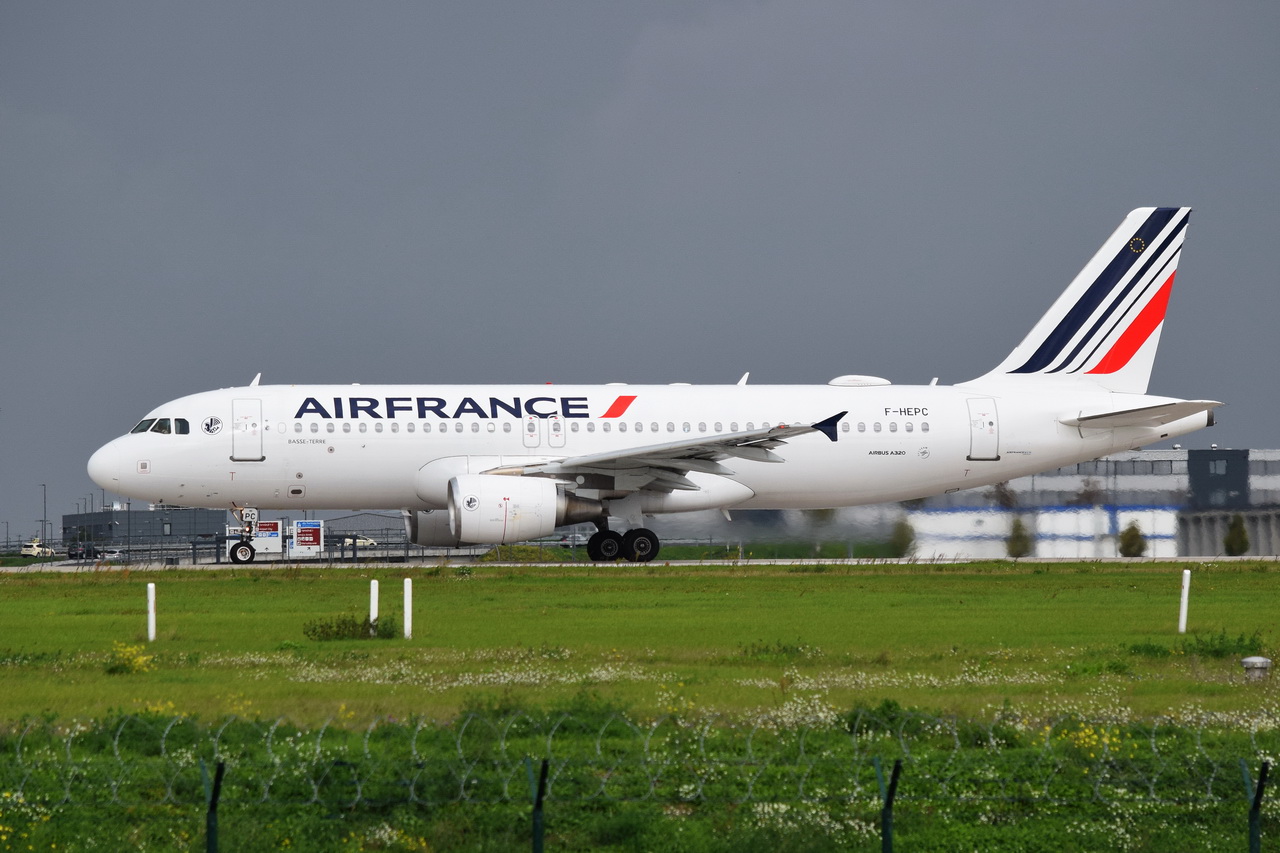 F-HEPC , Air France , Airbus A320-214 , 02.10.2022 , Berlin-Brandenburg  Willy Brandt  , BER , 