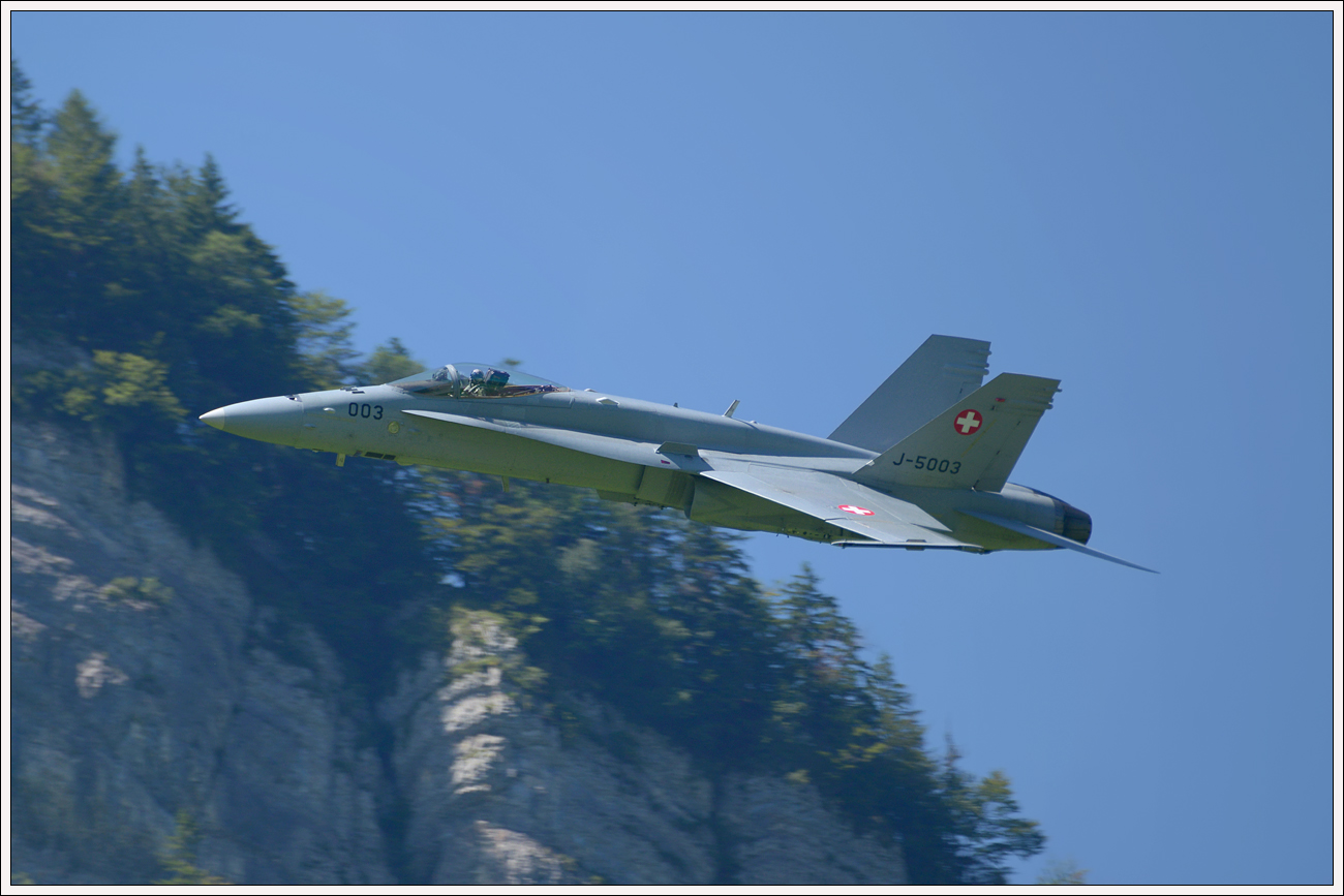 F/A-18C Hornet der Schweizer Luftwaffe (J-5003) in Mollis (LSMF) Schweiz am 18.8.2023.