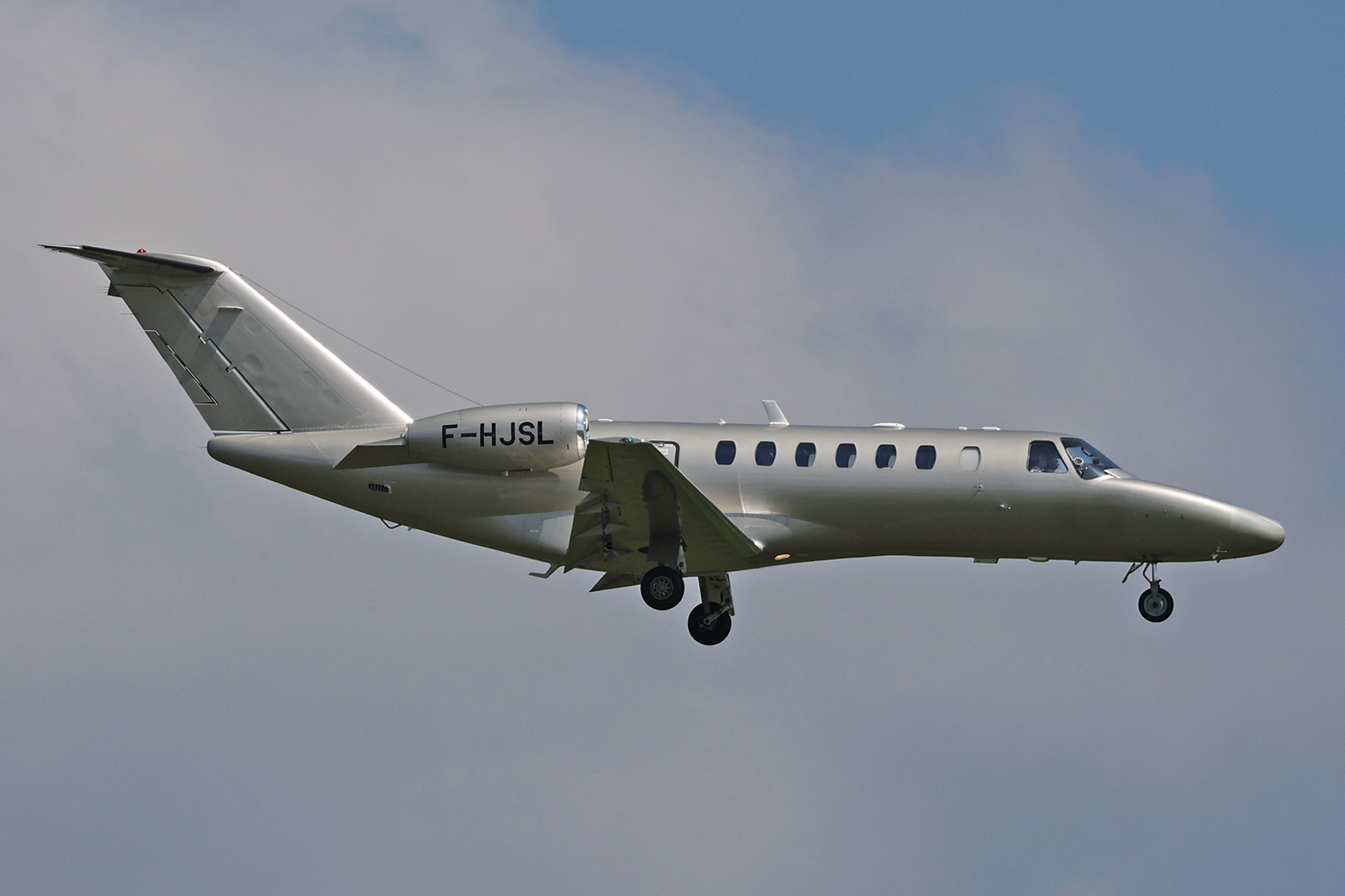 Fenwick Aviation, F-HJSL, Cessna 525B Citation JetIII, msn: 525B0178, 03.Mai 2023, ZRH Zürich, Switzerland.