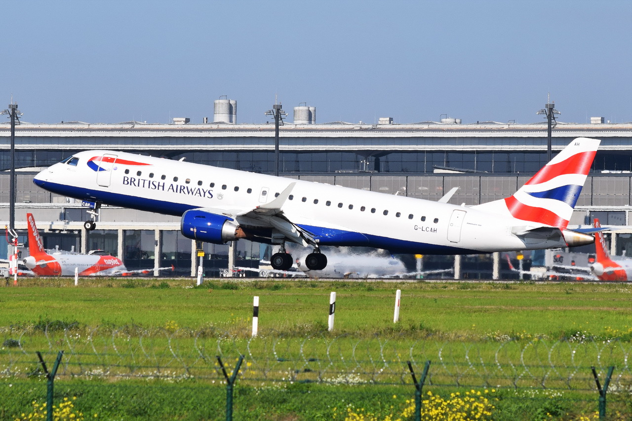 G-LCAH , British Airways , Embraer ERJ-190SR (ERJ-190-100 SR) ,  Berlin-Brandenburg  Willy Brandt  , BER , 30.09.2022 , 