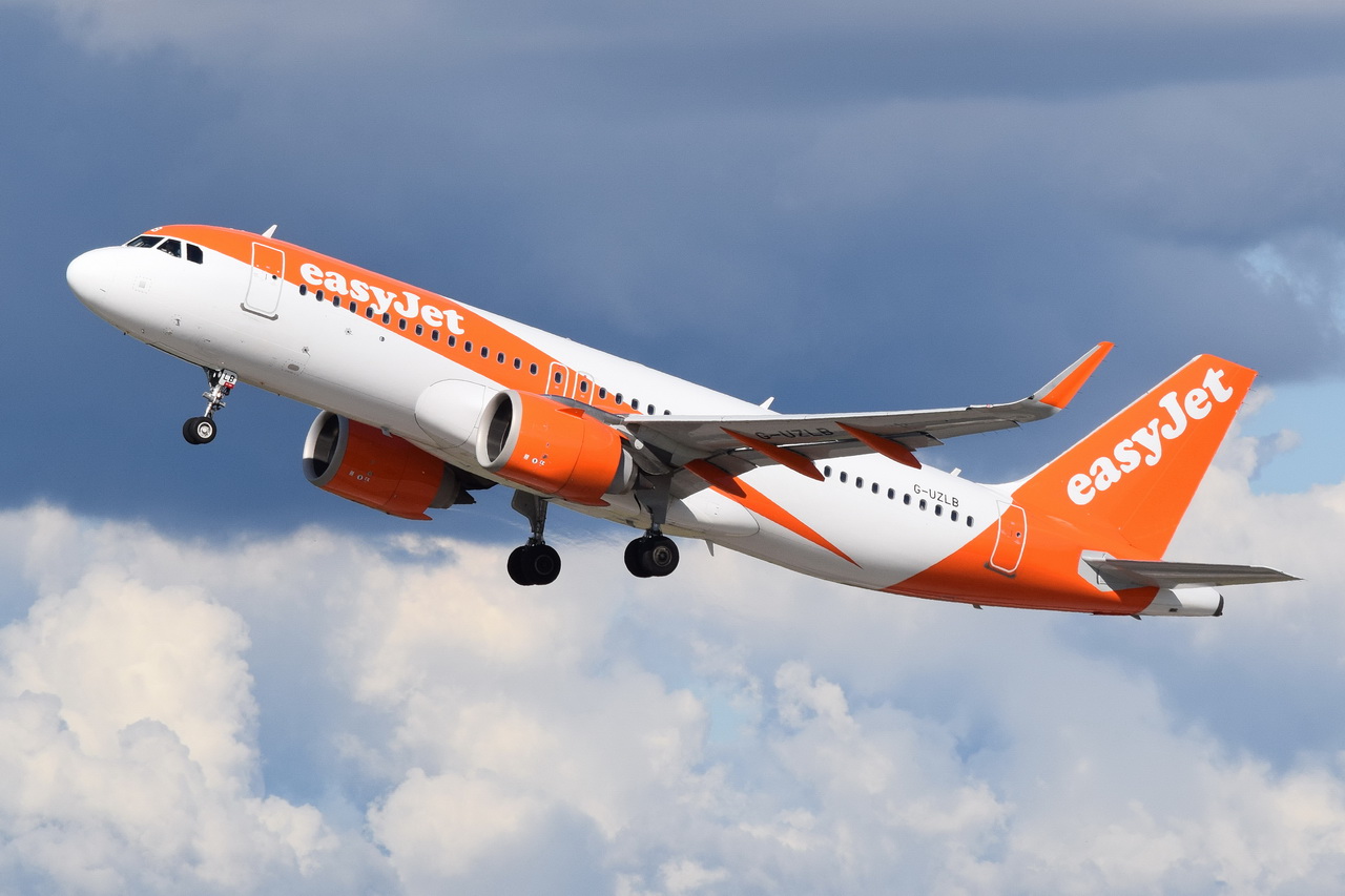 G-UZLB , easyJet , Airbus A320-251N , 21.09.2022 , Berlin-Brandenburg  Willy Brandt  , BER , 
