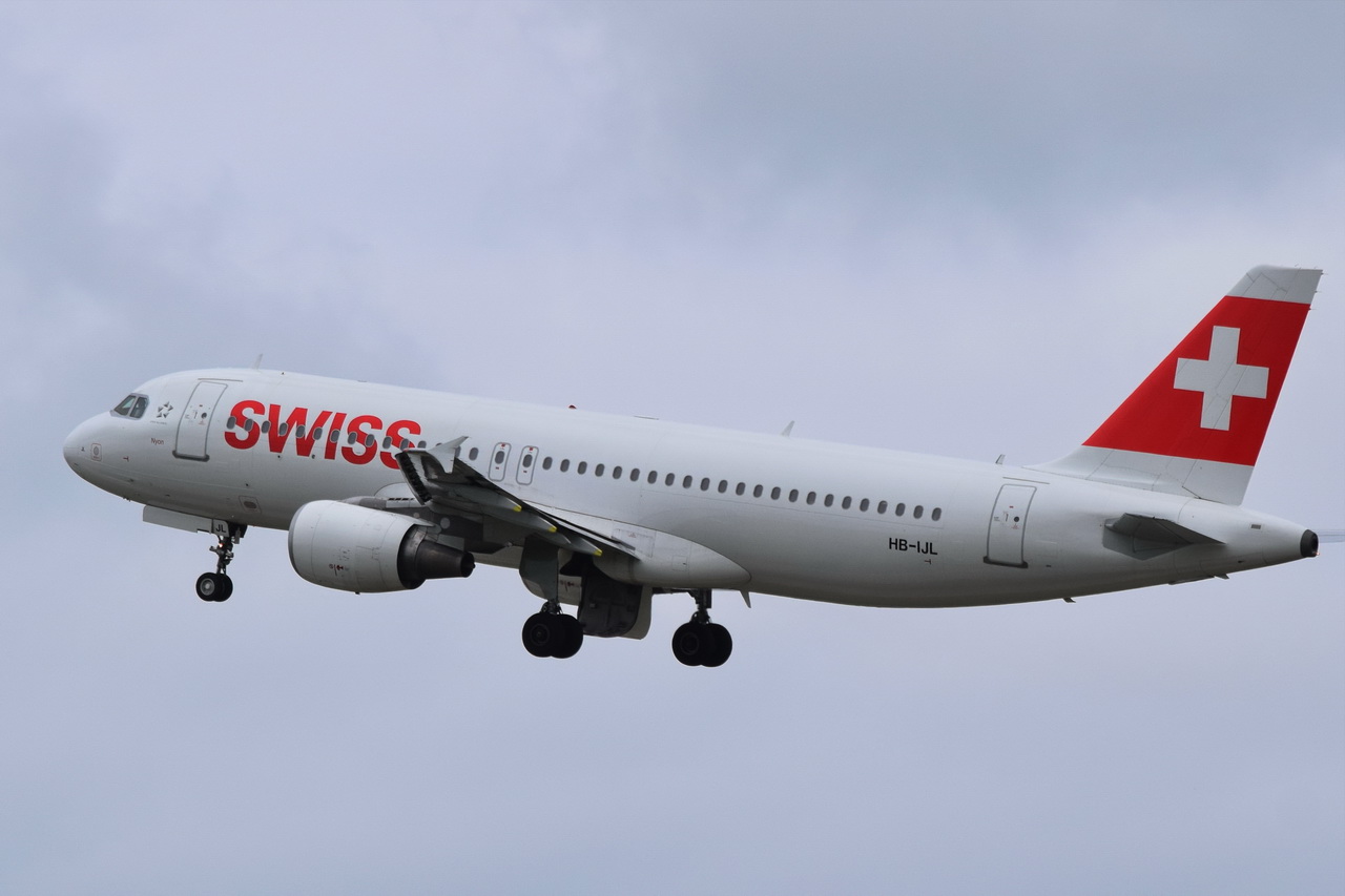 HB-IJL , Swiss , Airbus A320-214 , Berlin-Brandenburg  Willy Brandt  , BER , 24.05.2023 