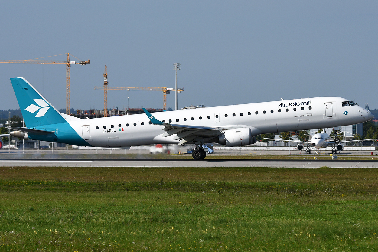I-ADJL Embraer 190-200LR 14.09.2021