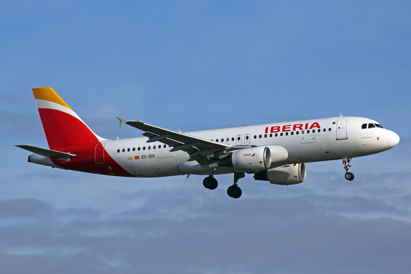 Iberia, EC-IEG, Airbus A320-214, msn: 1674,  Costa Brava , 19.Januar 2023, ZRH Zürich, Switzerland.