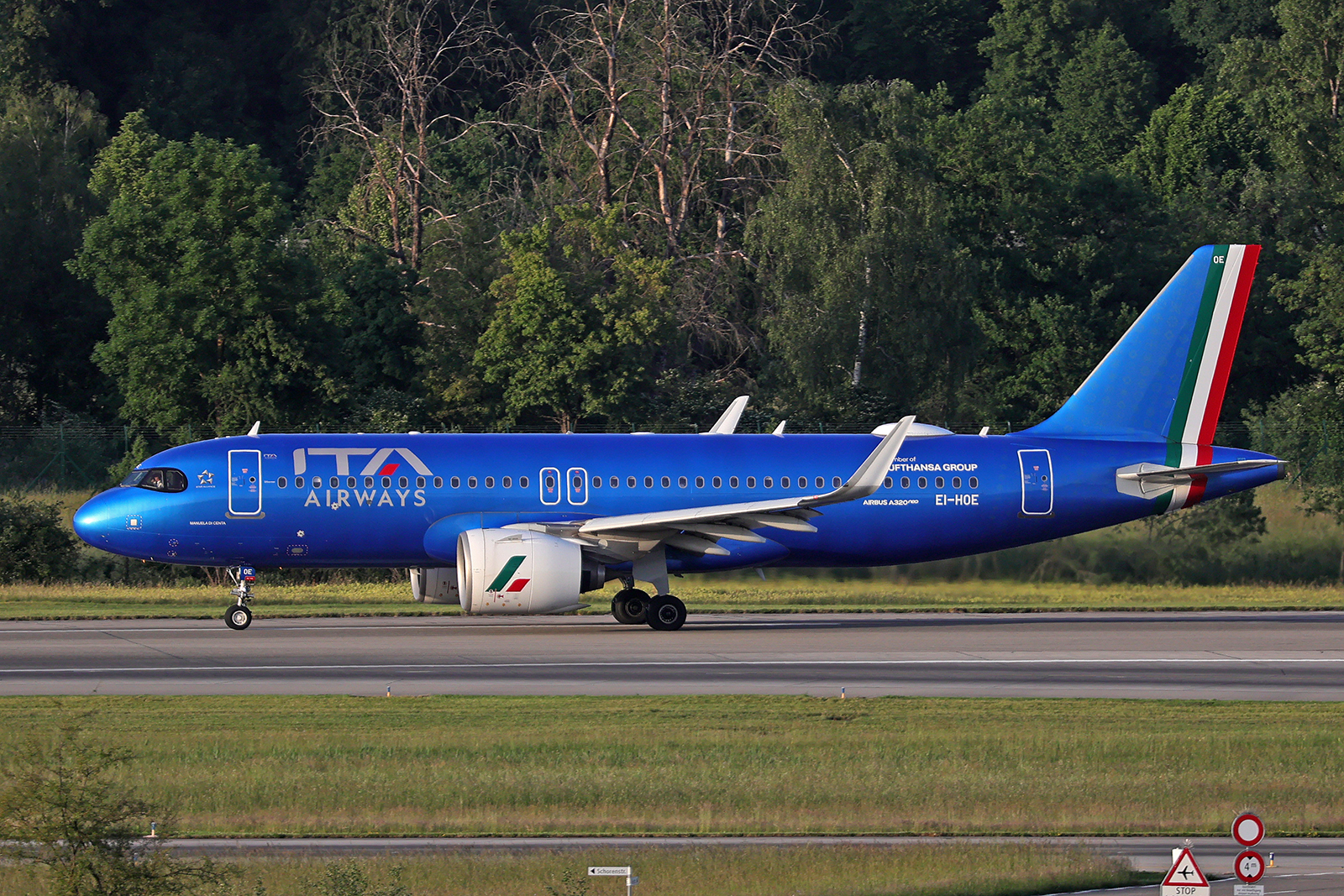 ITA Airways, EI-HOE, Airbus A320-272N, msn: 11647,  Manuela Di Centa , 25.Mai 2026, ZRH Z�rich, Switzerland.