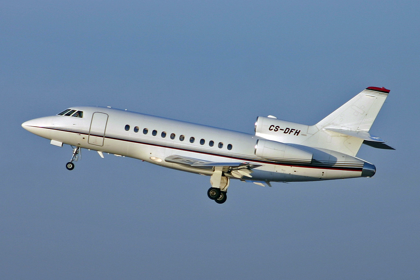NetJets Europe, CS-DFH, Dassault Falcon 900B, msn: 91, 26.Januar 2008, ZRH Zürich, Switzerland.