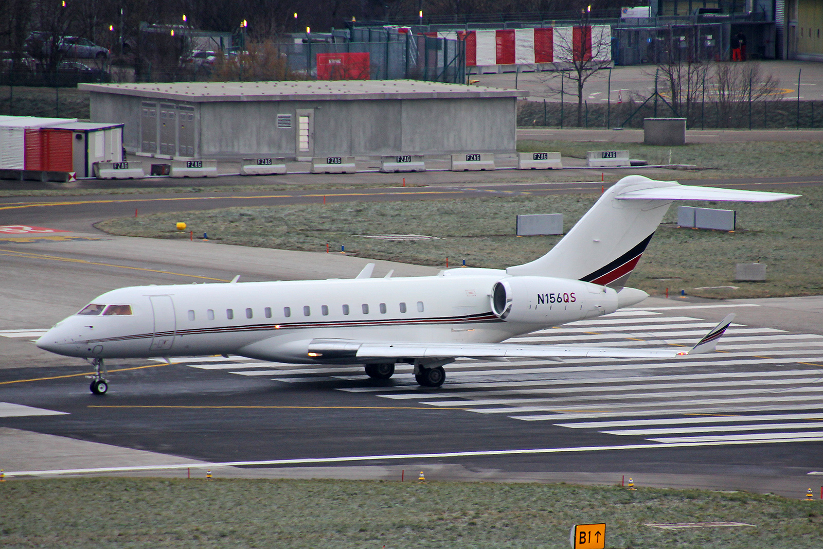 NetJets, N156QS, Bombardier Global 6000, msn: 9856, 20.Januar 2023, ZRH Zürich, Switzerland.