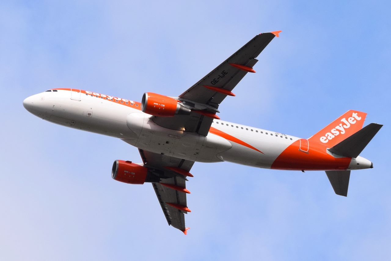 OE-IJE , easyJet Europe , Airbus A320-214 ,  Berlin-Brandenburg  Willy Brandt  , BER , 04.10.2023 ,