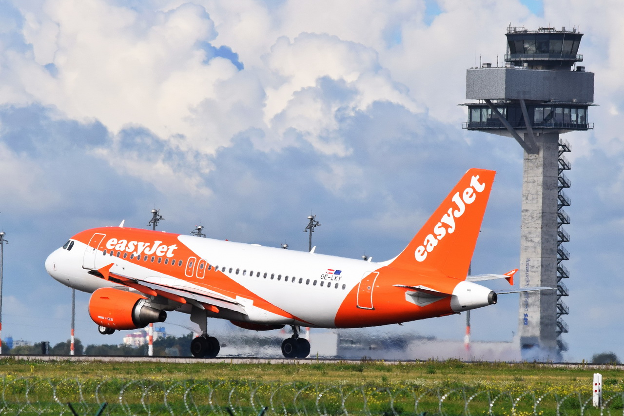 OE-LKY , easyJet Europe , Airbus A319-111 , 21.09.2022 , Berlin-Brandenburg  Willy Brandt  , BER , 