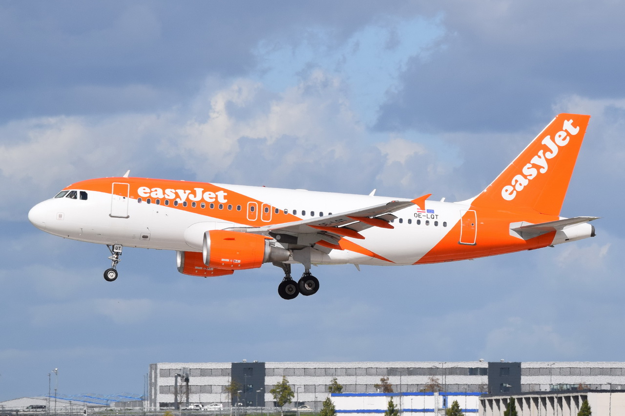 OE-LQT , easyJet Europe , Airbus A319-111 , Berlin-Brandenburg  Willy Brandt  , BER , 16.09.2022 ,