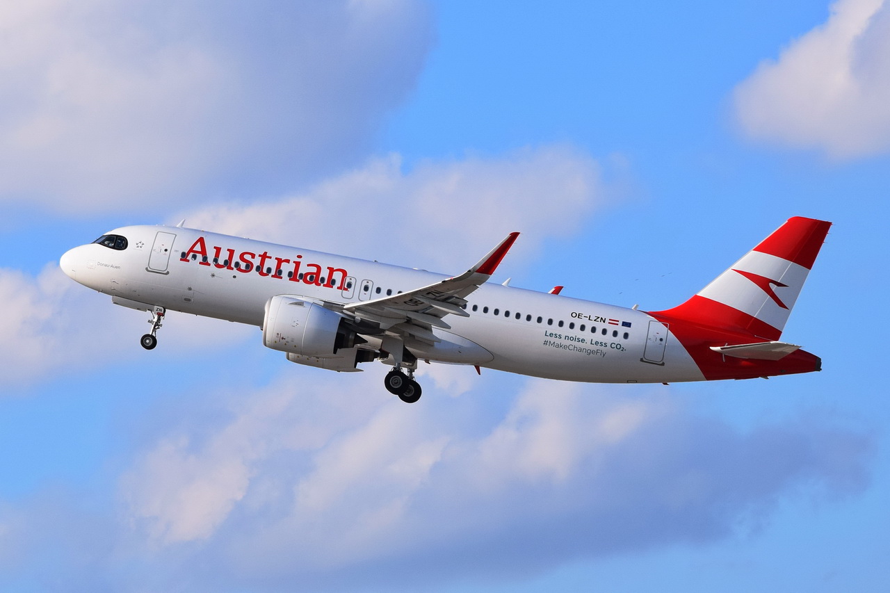 OE-LZN , Austrian Airlines , Airbus A320-271N , Berlin-Brandenburg  Willy Brandt  , BER , 18.03.2023 