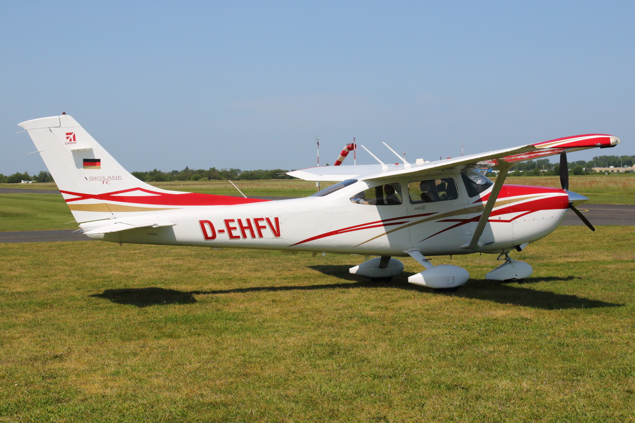 Privat, D-EHFV, Cessna T182T Turbo Skylane. Bonn-Hangelar (EDKB), 27.05.2023.