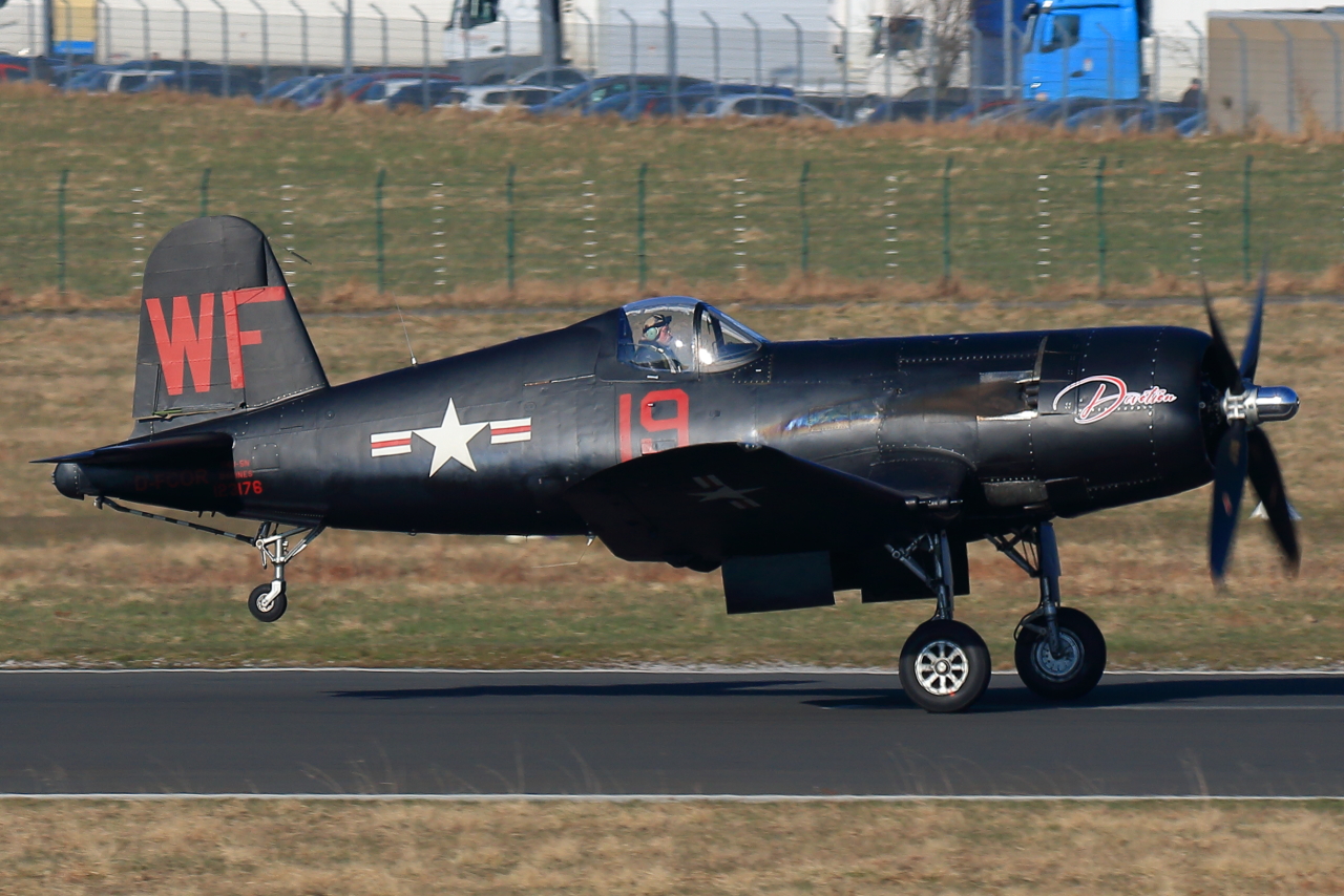 Privat, D-FCOR, Chance Vought F4U-5NL Corsair, S/N: 133704. Siegerland (EDGS) am 08.03.2024