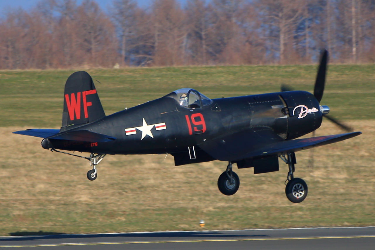 Privat, D-FCOR, Chance Vought F4U-5NL Corsair, S/N: 133704 Siegerland (EDGS) am 08.03.2024