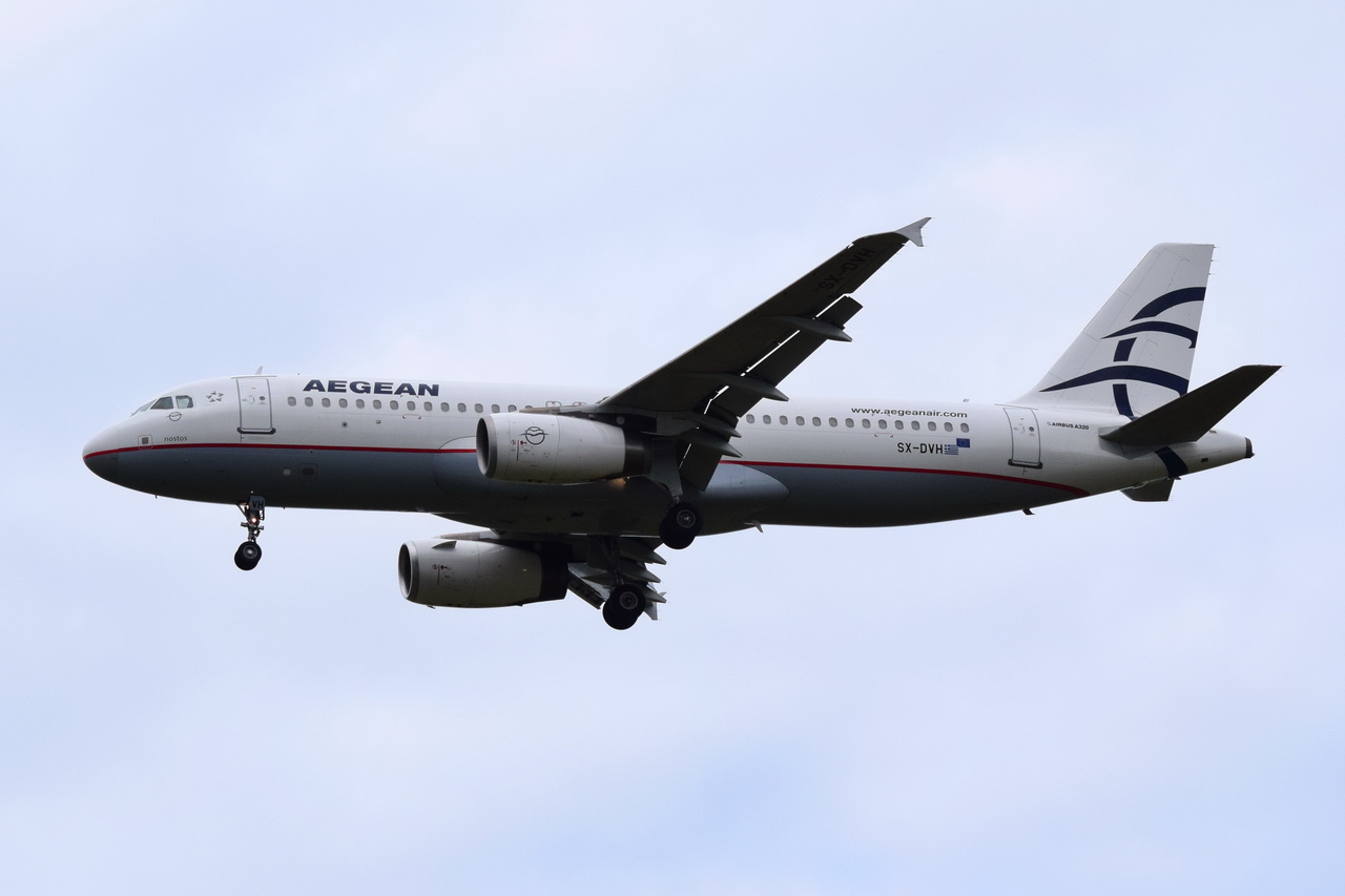 SX-DVH , Aegean Airlines , Airbus A320-232 , Berlin-Brandenburg  Willy Brandt  , BER , 11.09.2022 