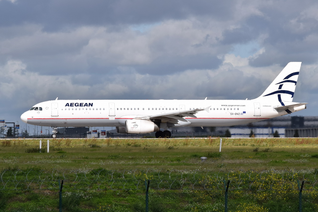 SX-DVZ , Aegean Airlines , Airbus A321-231 , Berlin-Brandenburg  Willy Brandt  , BER , 18.09.2022 ,