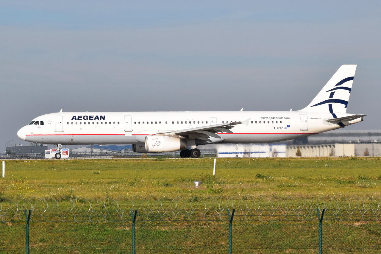 SX-DVZ , Aegean Airlines , Airbus A321-231 ,  Berlin-Brandenburg  Willy Brandt  , BER , 12.11.2022 ,