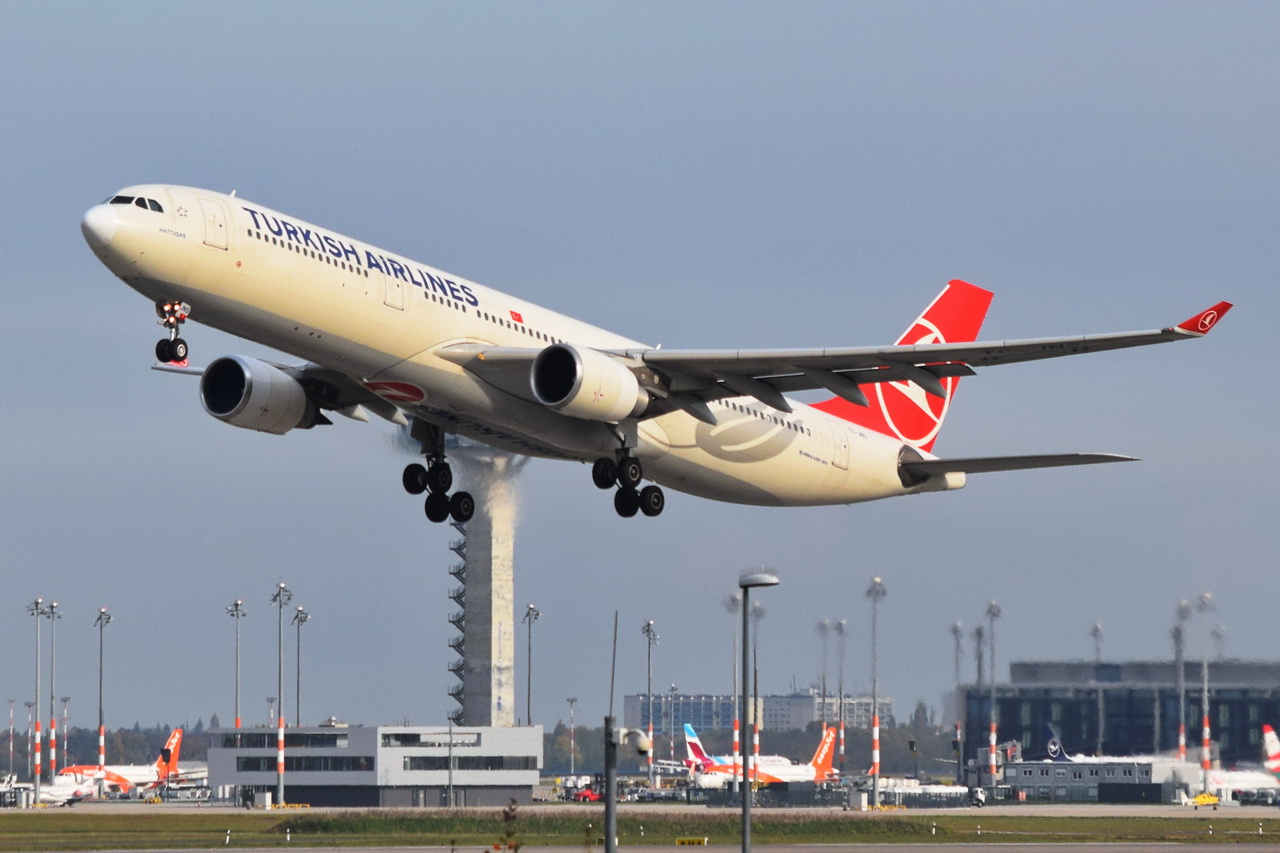 TC-JNS , Turkish Airlines , Airbus A330-303 , 29.10.2022 , Berlin-Brandenburg  Willy Brandt  , BER , 