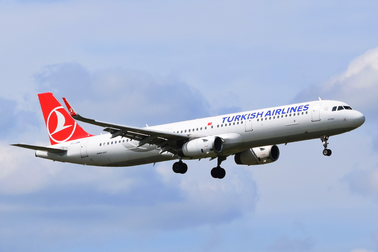 TC-JSM , Turkish Airlines , Airbus A321-231(WL) , Berlin-Brandenburg  Willy Brandt  , BER ,18.05.2023