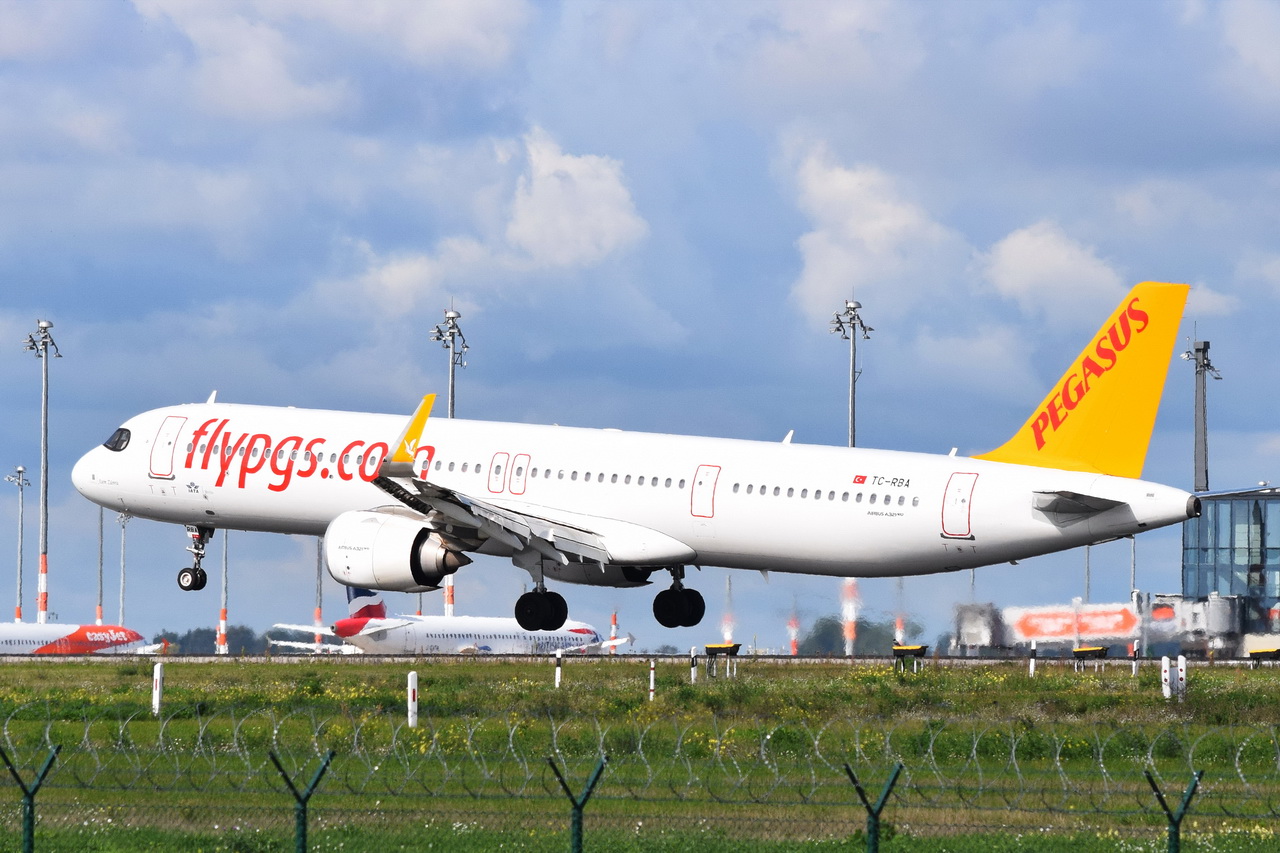 TC-RBA , Pegasus , Airbus A321-251NX , 21.09.2022 , Berlin-Brandenburg  Willy Brandt  , BER , 