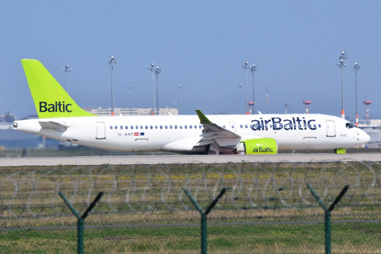 YL-AAP , Air Baltic , A220-300 (BD-500-1A11) , Berlin-Brandenburg  Willy Brandt  , BER ,10.04.2023 , 