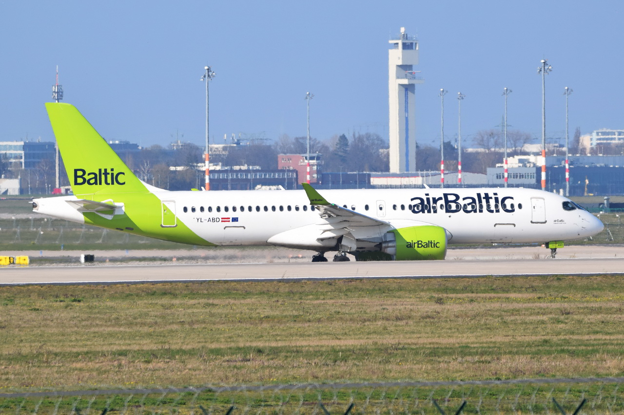 YL-ABD , Air Baltic , Airbus A220-300 (BD-500-1A11) , Berlin-Brandenburg  Willy Brandt  , BER ,09.04.2023 , 