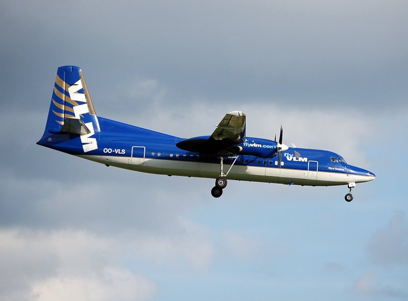 05.08.08 (HAM) Aus Rotterdam schickte VLM passen die F50 mit dem Namen City of Hamburg