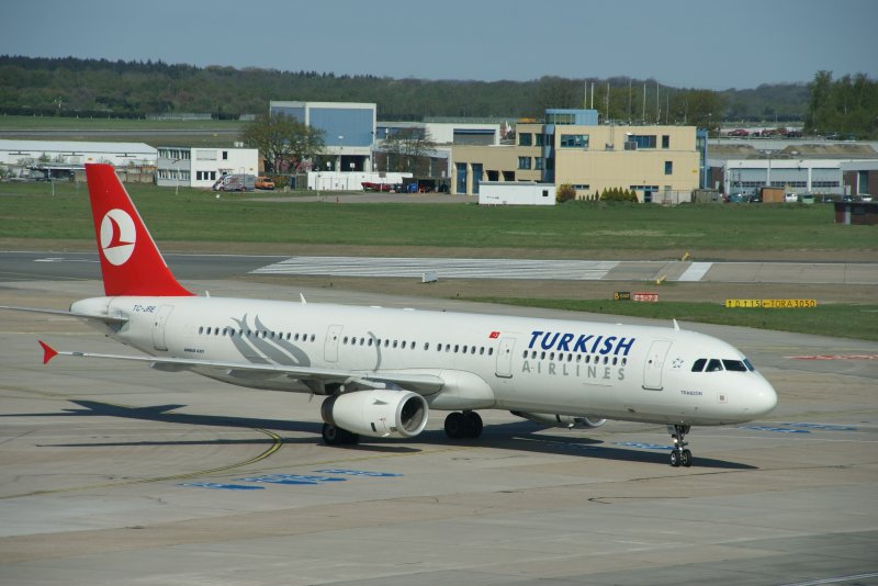 A321 der Turkish Airlines auf dem Hamburger Airport