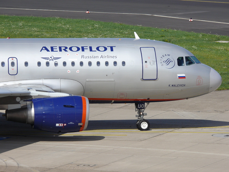 Aeroflot; VP-BUO. Flughafen Dsseldorf. 01.08.2009.
